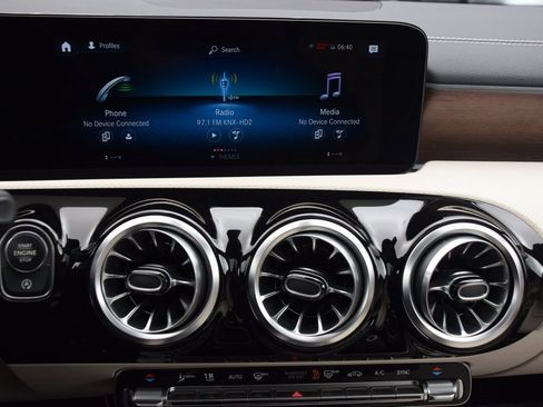 Certified 2023 Mercedes-Benz CLA 250 image 27