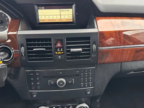 Used 2012 Mercedes-Benz GLK 350 4MATIC image 15