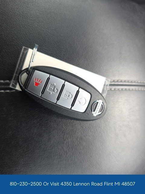 Used 2024 Nissan Pathfinder SV FWD image 19