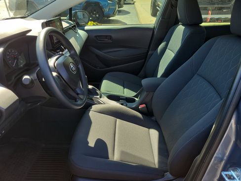 Used 2025 Toyota Corolla LE image 16