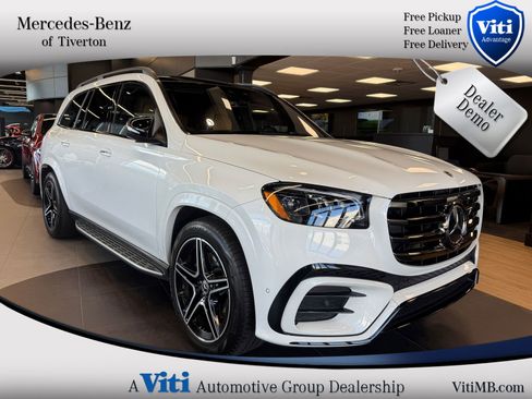 Used 2026 Mercedes-Benz GLS 450 4MATIC image 1