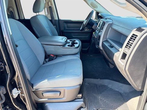 Used 2017 RAM 1500 Express AWD/4WD image 26
