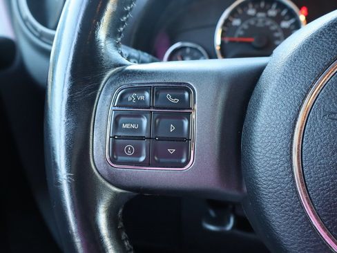 Used 2016 Jeep Wrangler Unlimited Sport image 5