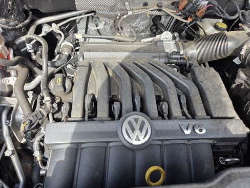 Used 2022 Volkswagen Atlas SEL R-Line image 29