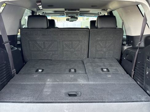 Used 2017 GMC Yukon SLT w/ Open Road Package image 20