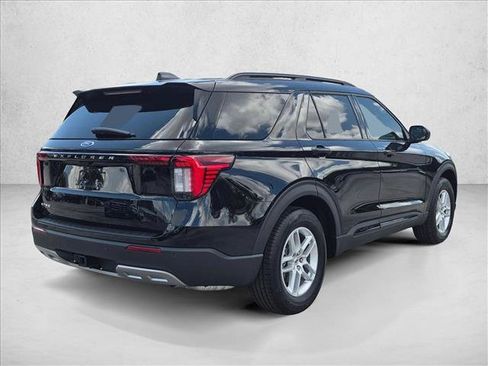 New 2026 Ford Explorer Active w/ Active Comfort Package RWD image 8