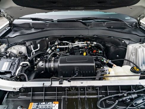 Used 2022 Ford Explorer XLT image 27