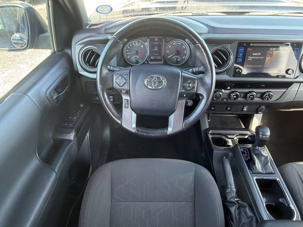 Used 2017 Toyota Tacoma TRD Sport w/ Tow Package (A/T) AWD/4WD image 14