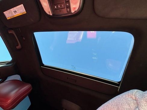 Used 2018 Dodge Durango SRT w/ SRT Interior Appearance Group image 28