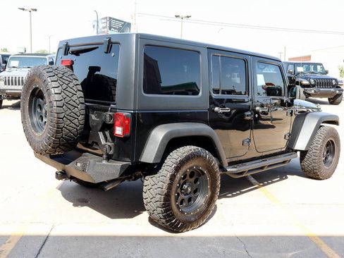 Used 2017 Jeep Wrangler Unlimited Sport w/ Quick Order Package 24S AWD/4WD image 5