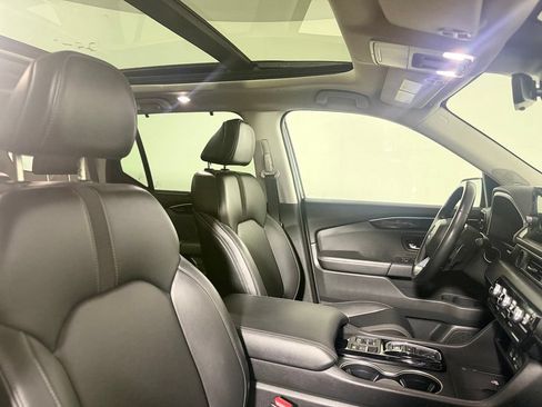 Used 2023 Honda Pilot Touring image 27
