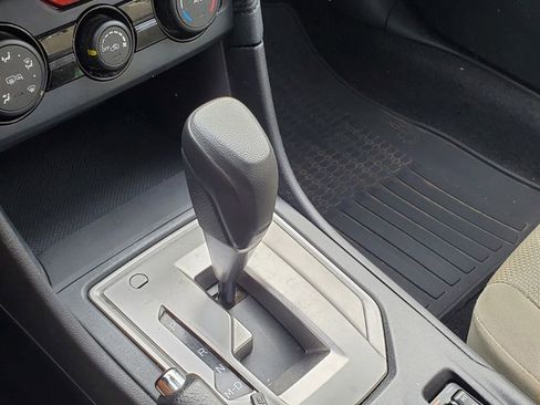 Used 2017 Subaru Impreza 2.0i Premium image 28