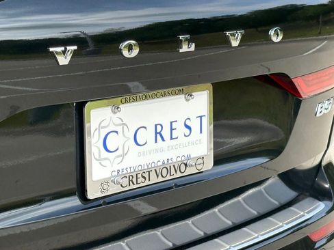 New 2026 Volvo XC60 B5 Core w/ Protection Package Premier AWD/4WD image 6