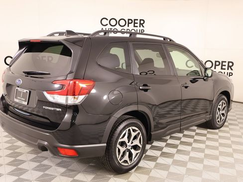 Used 2024 Subaru Forester Premium AWD/4WD image 21