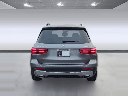 Used 2026 Mercedes-Benz GLB 250 4MATIC image 9