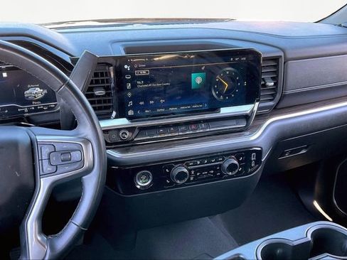 Used 2023 Chevrolet Silverado 1500 LT image 9