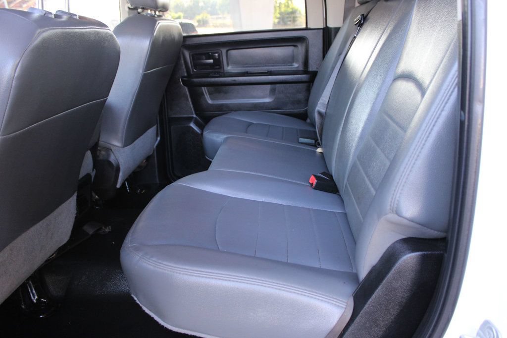 Used 2018 RAM 3500 Tradesman w/ Chrome Appearance Group AWD/4WD image 12