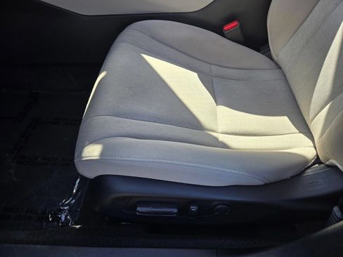 Used 2023 Honda Accord EX image 10