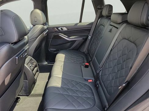 Used 2023 BMW X5 xDrive40i w/ Premium Package AWD/4WD image 16