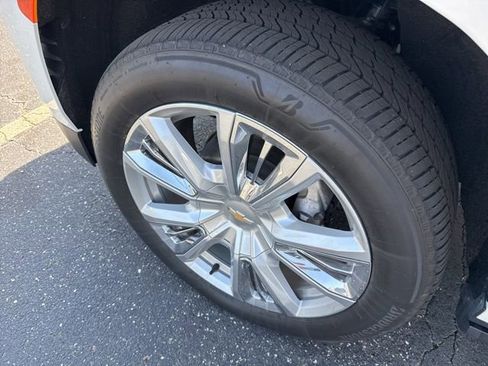 Used 2024 Chevrolet Suburban High Country w/ Max Trailering Package image 16