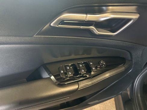 Certified 2023 Kia Sportage EX image 17