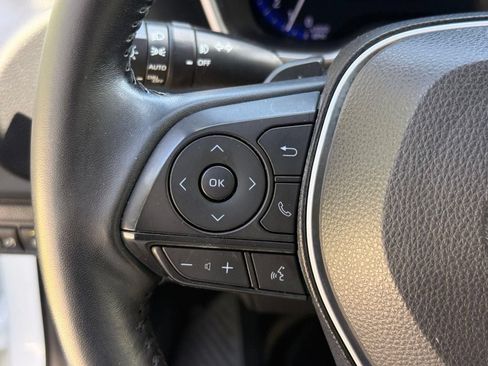 Used 2019 Toyota Corolla XSE FWD image 33
