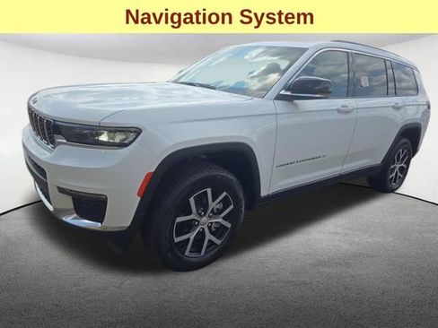 Used 2025 Jeep Grand Cherokee L Limited AWD/4WD image 4