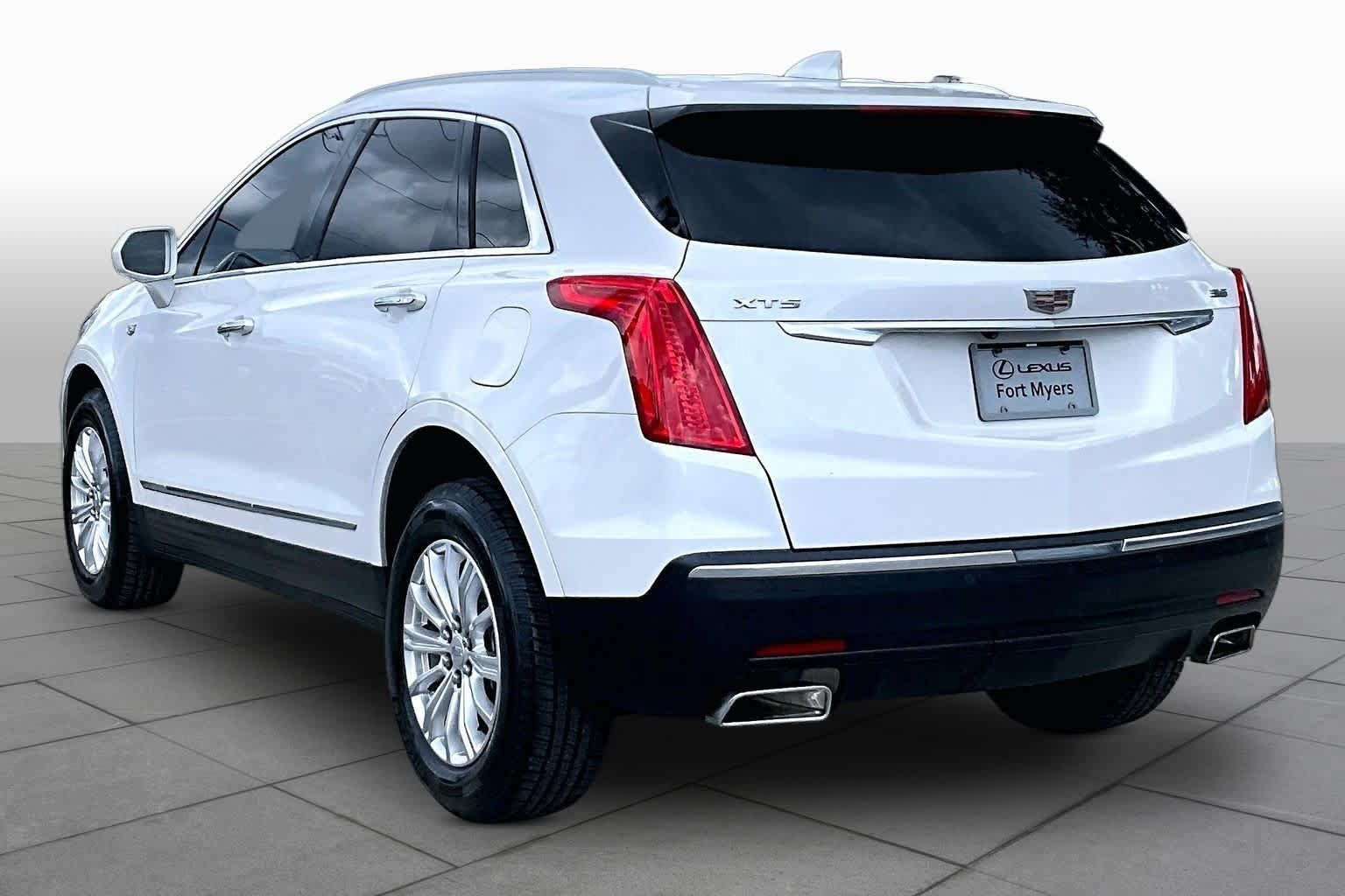 Used 2019 Cadillac XT5 FWD image 14