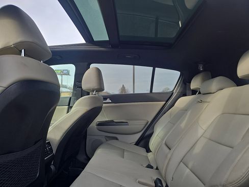 Used 2020 Kia Sportage S w/ S Sunroof Package image 24