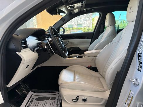 Certified 2023 Maserati Grecale Folgore AWD/4WD image 12