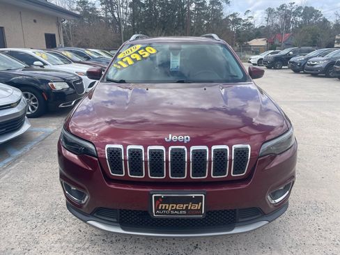Used 2019 Jeep Cherokee Limited image 3