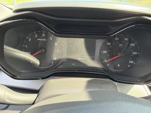 Used 2024 Chevrolet Trax LS FWD image 4