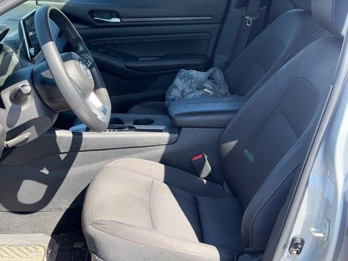 Used 2020 Nissan Altima 2.5 S FWD image 4