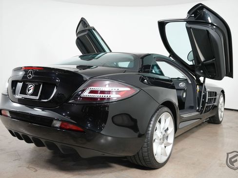 Used 2006 Mercedes-Benz SLR image 15