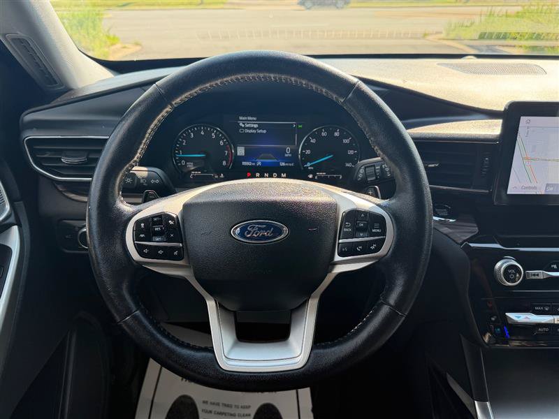 Used 2021 Ford Explorer Limited w/ Equipment Group 301A AWD/4WD image 41