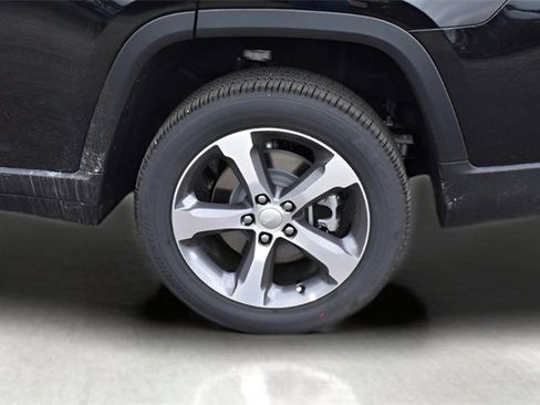 Used 2024 Jeep Grand Cherokee L Limited w/ Trailer Tow Package image 7