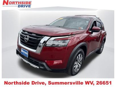 Used 2023 Nissan Pathfinder SL