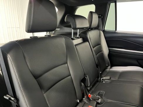 Used 2023 Honda Passport EX-L image 15