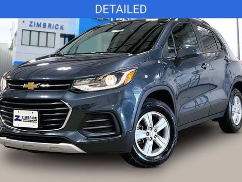 Certified 2022 Chevrolet Trax LT w/ Driver Confidence Package AWD/4WD image 3