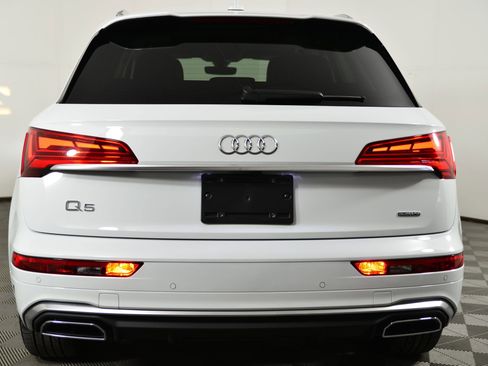 Certified 2025 Audi Q5 e Premium Plus w/ Premium Plus Package image 8