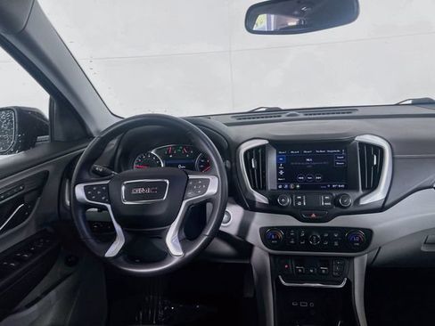 Used 2019 GMC Terrain SLT w/ Preferred Package FWD image 16