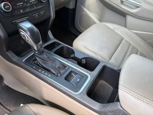 Used 2019 Ford Escape SEL AWD/4WD image 28