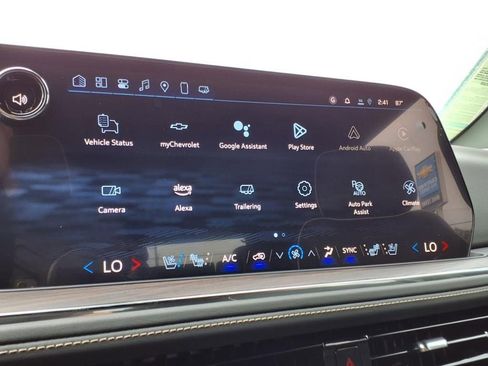 New 2025 Chevrolet Suburban Premier AWD/4WD image 14