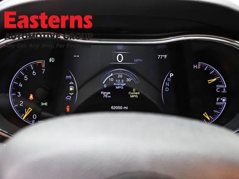 Used 2018 Jeep Grand Cherokee Laredo RWD image 17