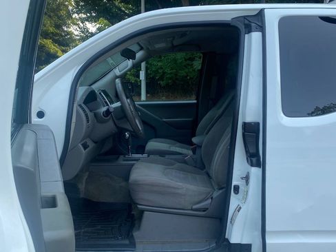 Used 2018 Nissan Frontier S RWD image 13