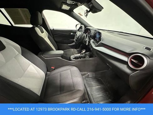 Certified 2024 Chevrolet Trax RS w/ Driver Confidence Package FWD image 23