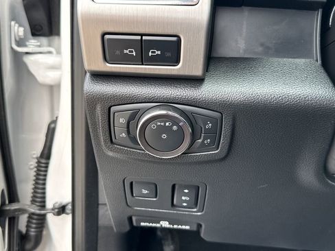 Used 2019 Ford F250 Platinum w/ Platinum Ultimate Package image 14