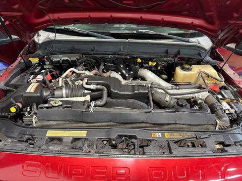 Used 2015 Ford F250 Lariat w/ Lariat Ultimate Package AWD/4WD image 12