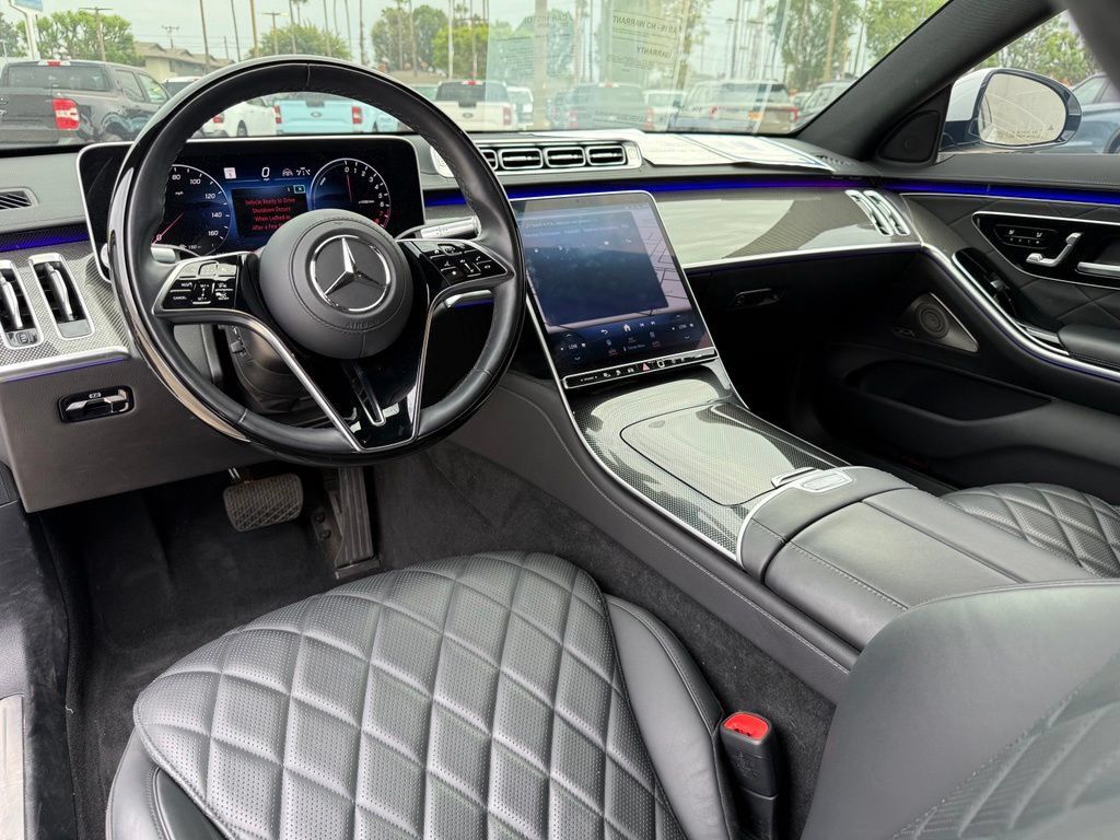 Used 2025 Mercedes-Benz S 580e 4MATIC Sedan image 8