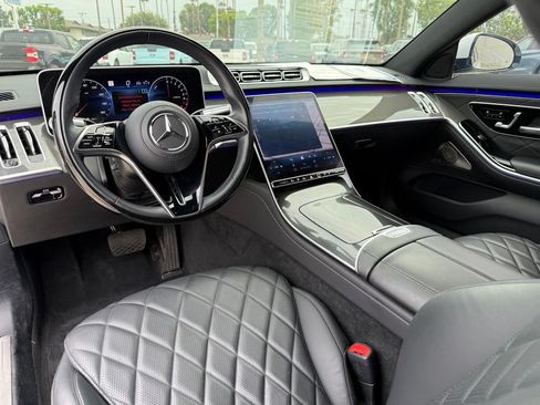 Used 2025 Mercedes-Benz S 580e 4MATIC Sedan image 8